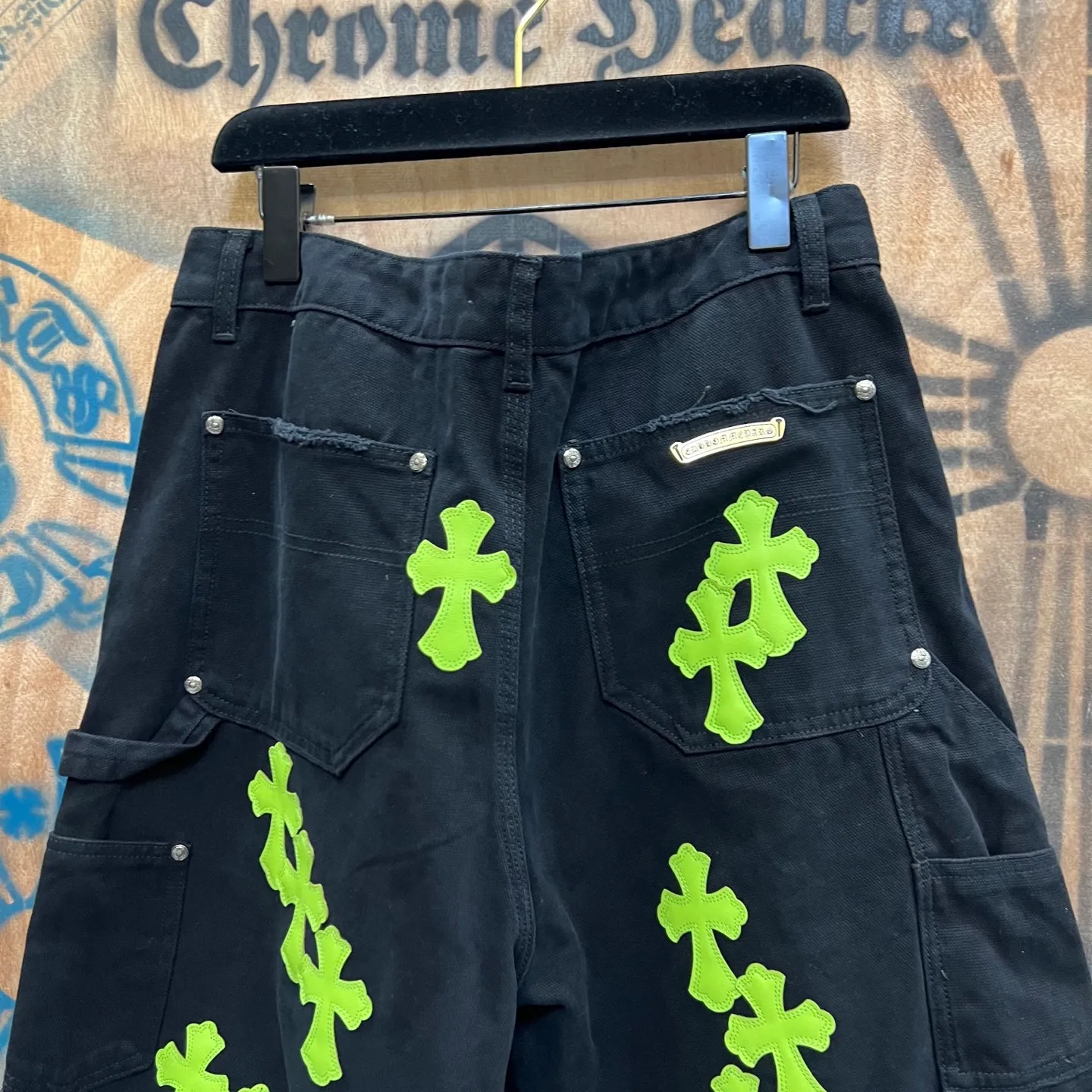 P520 chrome hearts limited series new city limited jeans Chrome Hearts city limited denim shorts vintage levis American made 501 505 517 base version remake Levis American made 501 base version imported sheepskin 925 silver remake Customers provide waist and pants length or height and weight. The studio will select the most suitable base version for you to remake. There are many people doing remakes in the market. Don’t belittle or comment. The difference is visible to the naked eye. See and compare for yourself #CHROME HEARTS Unisex style